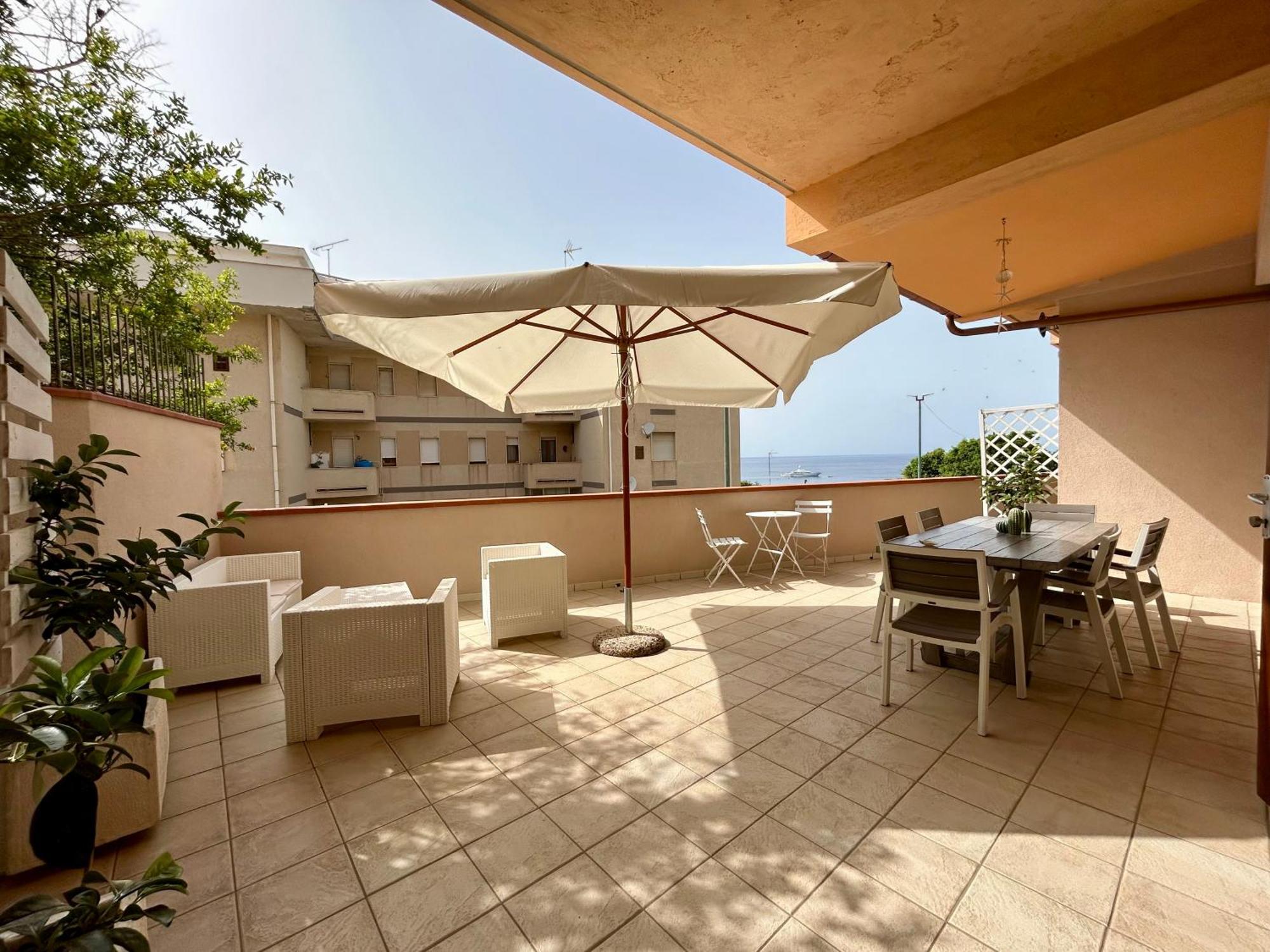 Arcobaleno Tropea Centro Bed & Breakfast ภายนอก รูปภาพ