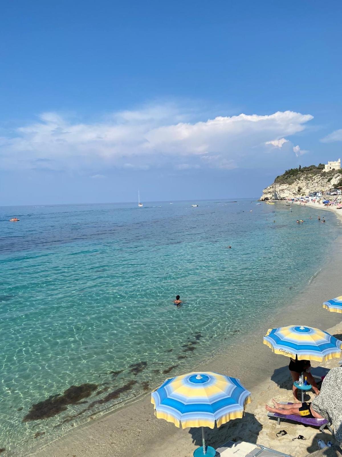 Arcobaleno Tropea Centro Bed & Breakfast ภายนอก รูปภาพ