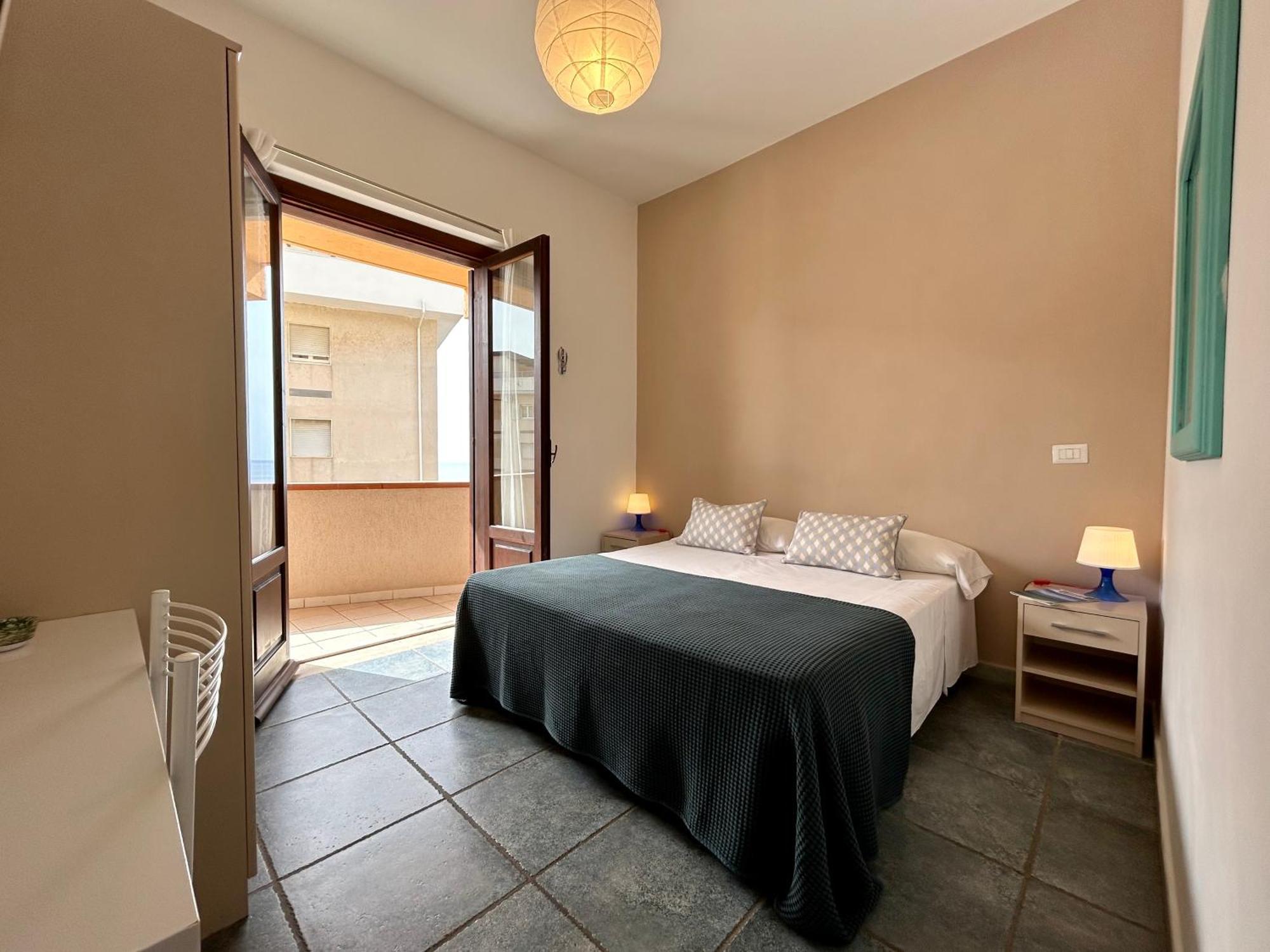 Arcobaleno Tropea Centro Bed & Breakfast ภายนอก รูปภาพ