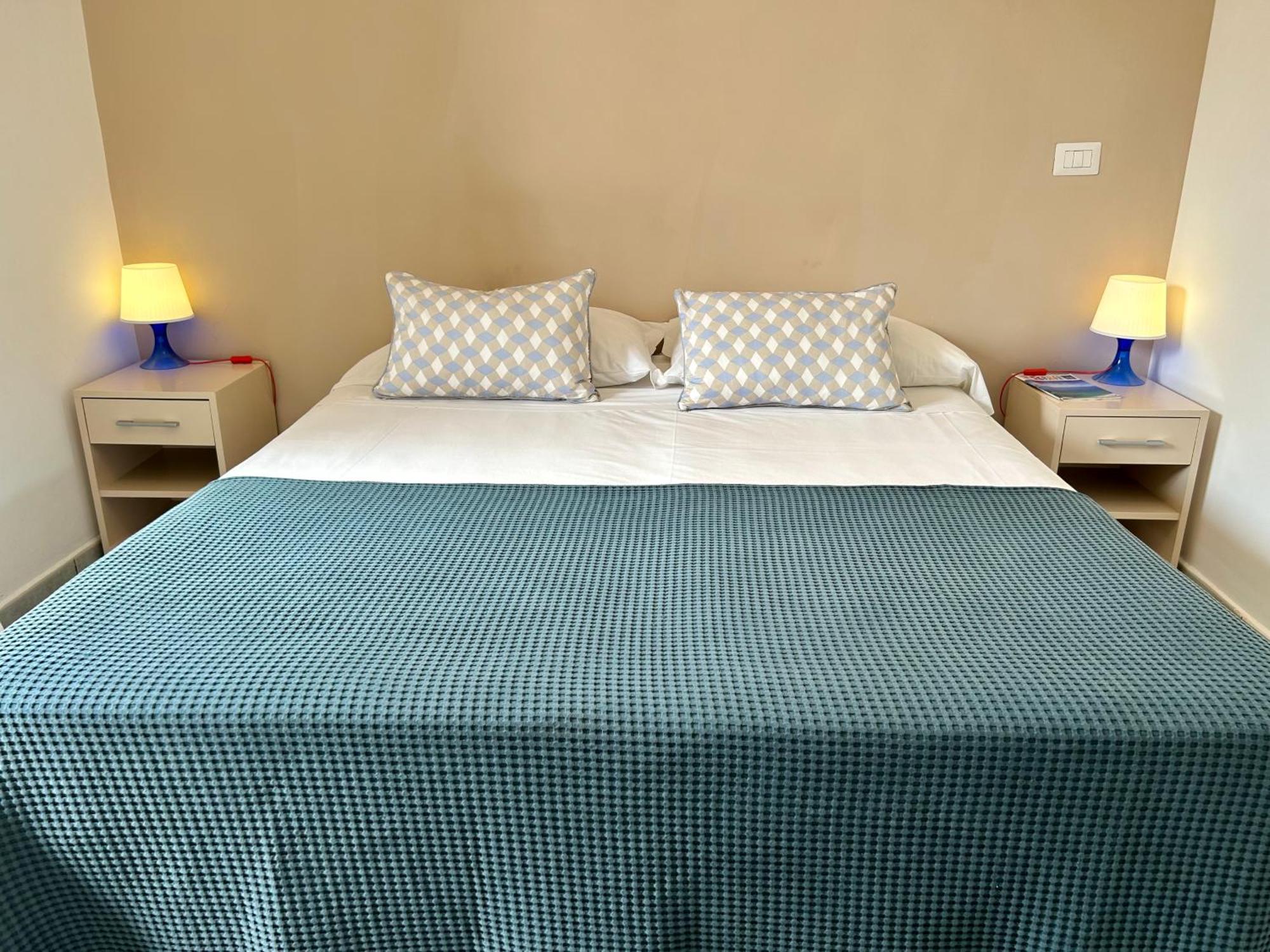 Arcobaleno Tropea Centro Bed & Breakfast ภายนอก รูปภาพ