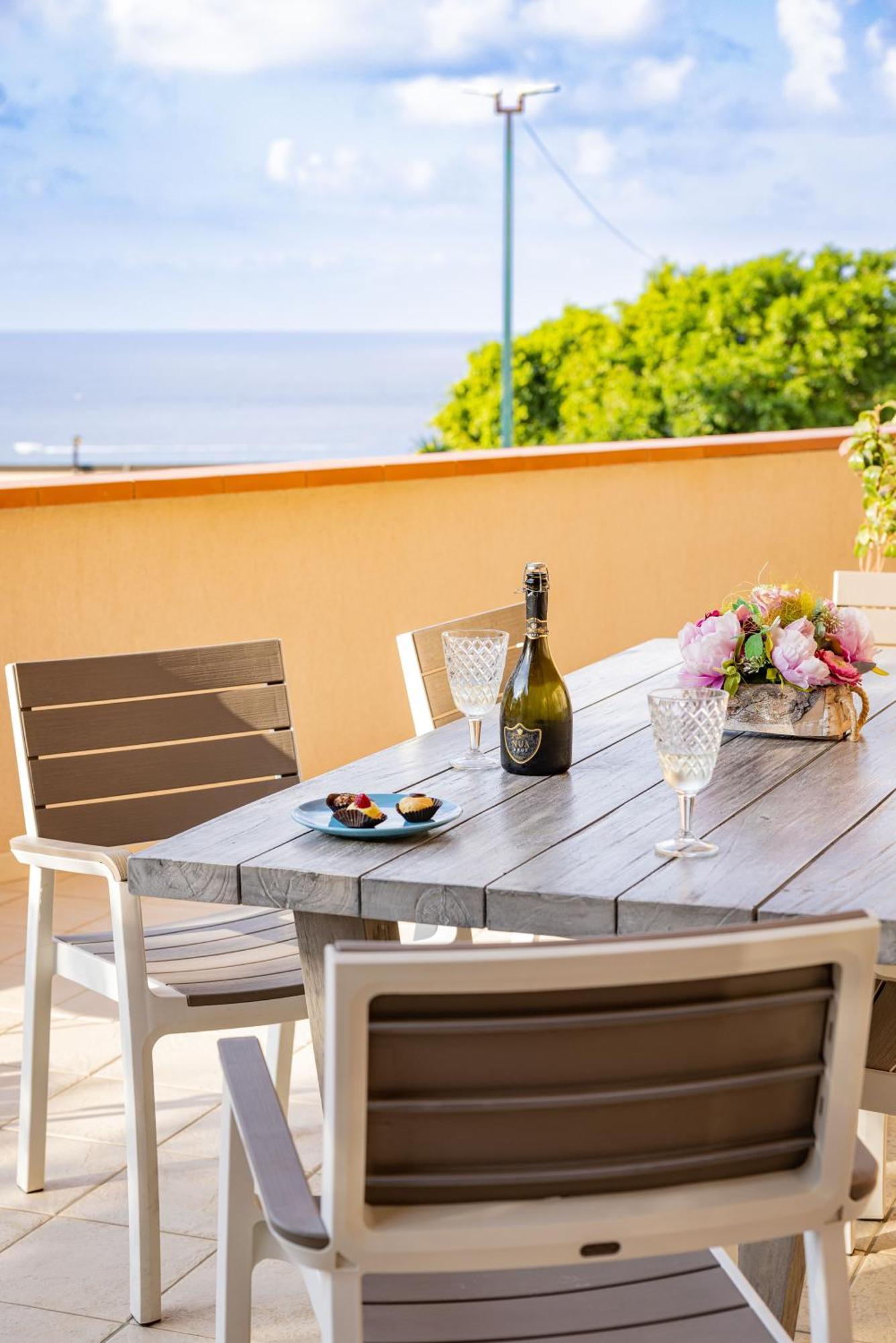 Arcobaleno Tropea Centro Bed & Breakfast ภายนอก รูปภาพ
