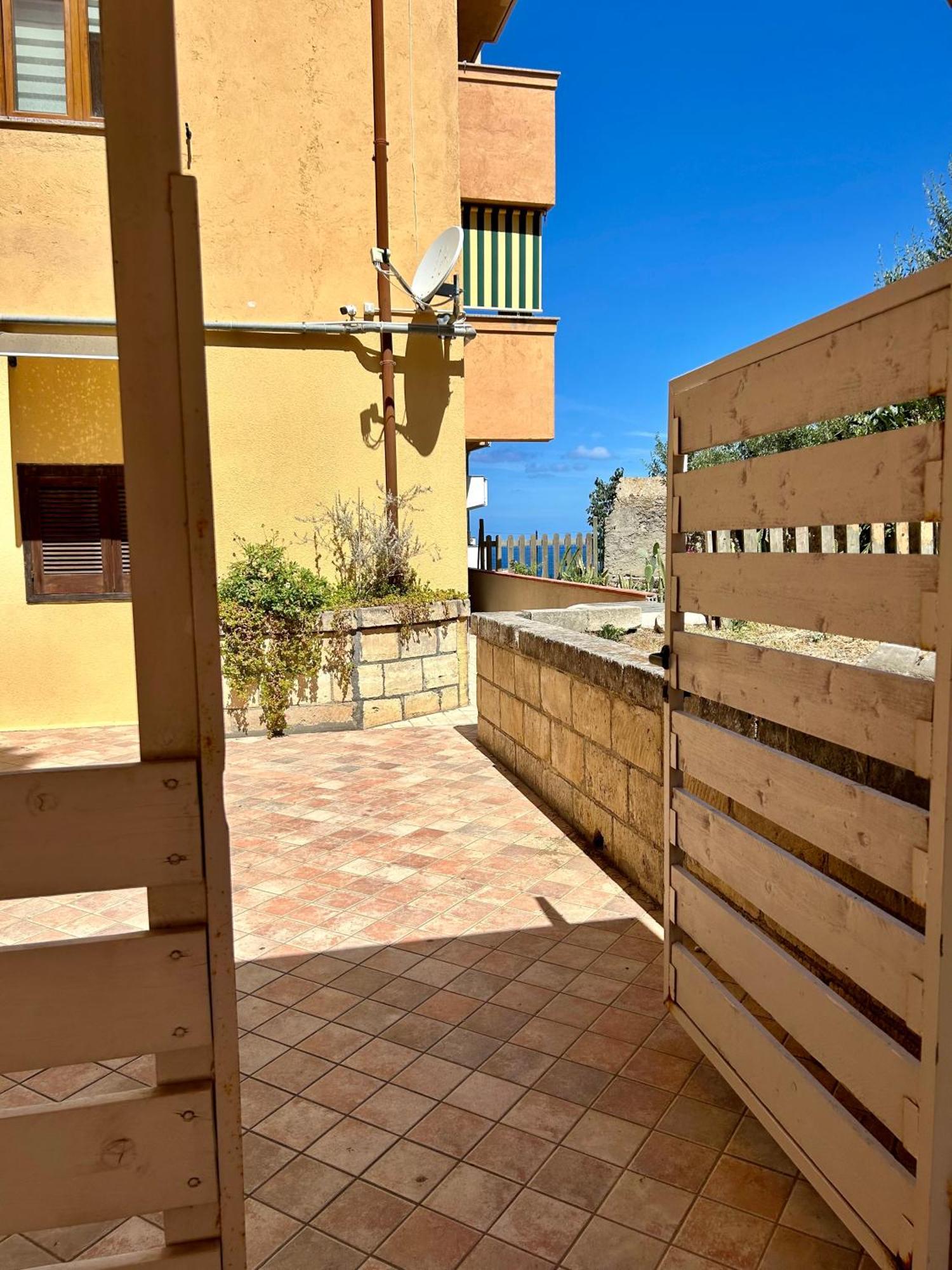 Arcobaleno Tropea Centro Bed & Breakfast ภายนอก รูปภาพ