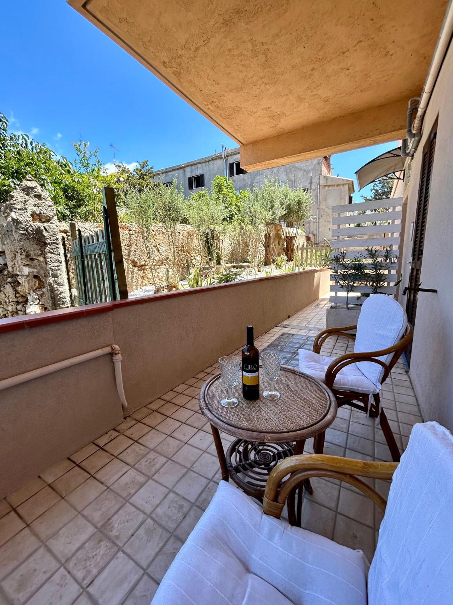 Arcobaleno Tropea Centro Bed & Breakfast ภายนอก รูปภาพ